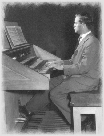 Franz Amrhein an der Orgel